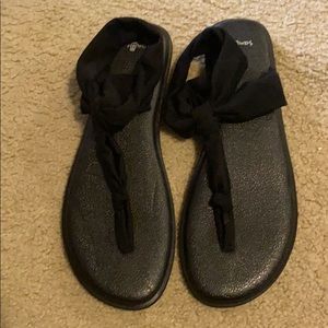 Sanuk flip flops